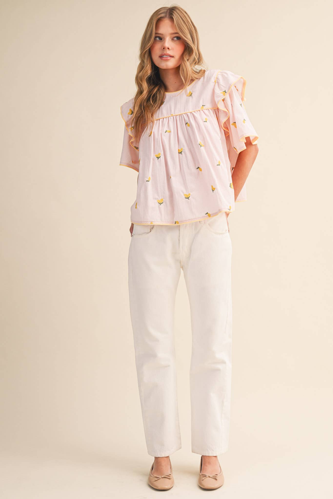 LEMON EMBROIDERY CONTRAST PIPING TOP