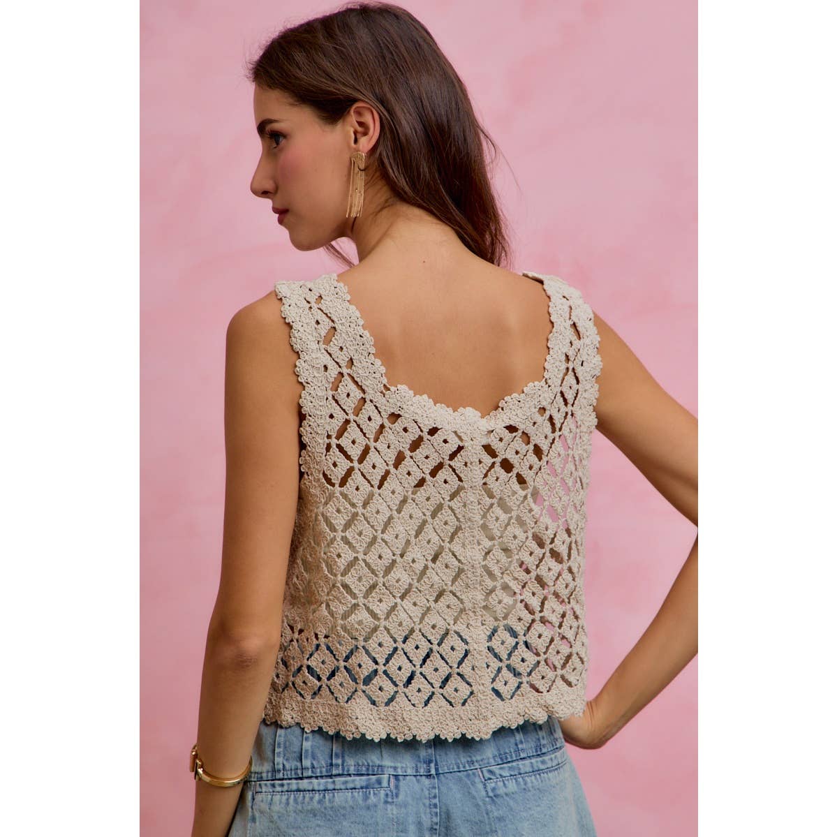 SEQUINS EMBELLISHED DIAMOND CROCHET LACE VEST TOP