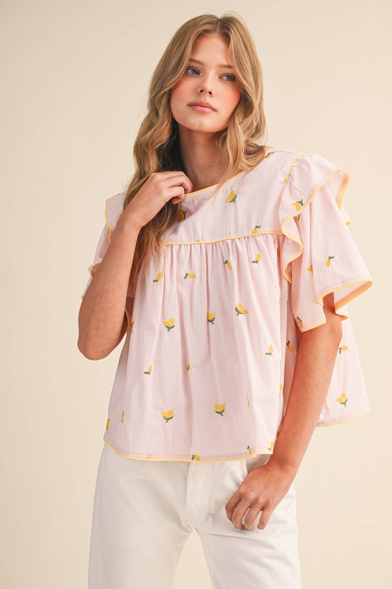 LEMON EMBROIDERY CONTRAST PIPING TOP