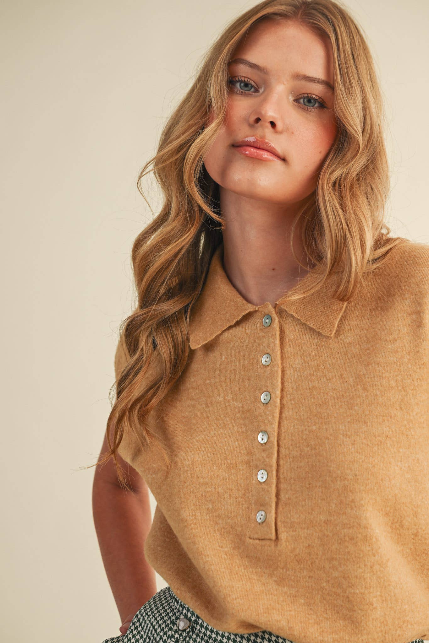 CAP SLEEVE COLLARED SWEATER VEST MSW11231